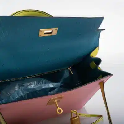 Hermès 2019 Kelly 28 Sellier Tri-Color Confetti, Lime and Aztec Chevre interior