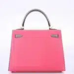 Hermès HSS 2019 Kelly 25 Sellier Roze Azalee and Gris Mouette Epsom Brushed Gold Hardware