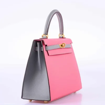 Hermès HSS 2019 Kelly 25 Sellier Roze Azalee and Gris Mouette Epsom Brushed Gold Hardware