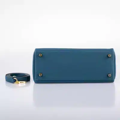 Hermès Kelly 25 Retourne Blue Colvert Togo bottom