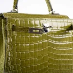 Hermès Kelly 25 Sellier Vert Anis Shiny Niloticus Crocodile Palladium Hardware