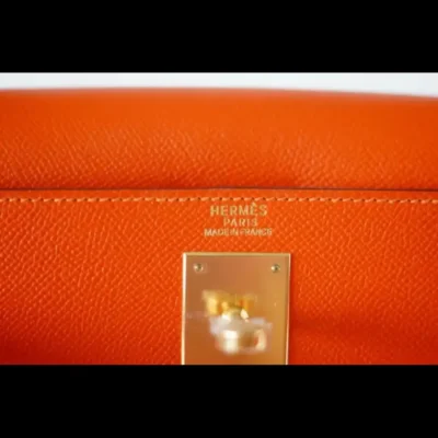 Hermès Kelly 32 Sellier Feu Lush Orange Epsom Gold Hardware