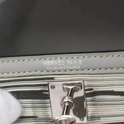 Hermès Rare Collectible 2001 Kelly 25 Sellier Grey Box Calf & Vibrato Satchel Palladium Hardware