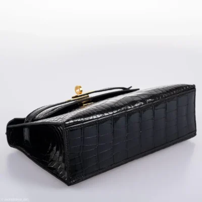 Hermès Rare Collectible 2019 Kelly Pochette Black Shiny Alligator Mississippiensis JPG Gold Hardware