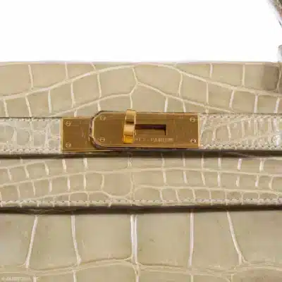 Hermès Rare Collectible Kelly 32 Vert Celadon and Himalayan Natural Alligator Gold Hardware